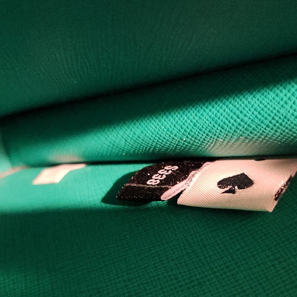 EUC Kate Spade New York Eva Triple Gusset Crossbody - Picture 16 of 16